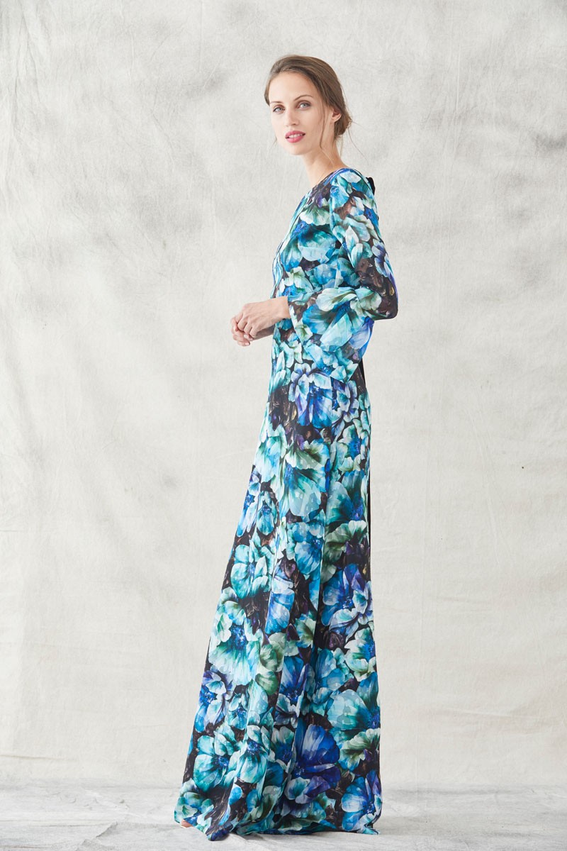 comprar vestido largo estampado flores verdes azules moradas con volantes en las mangas largas y lazada de terciopelo negro para invitadas de bodas eventos fiestas de apparentia