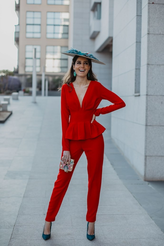 mono largo rojo con peplum para invitadas eventos fiestas apparentia invitada perfecta eventos comuniones apparentia