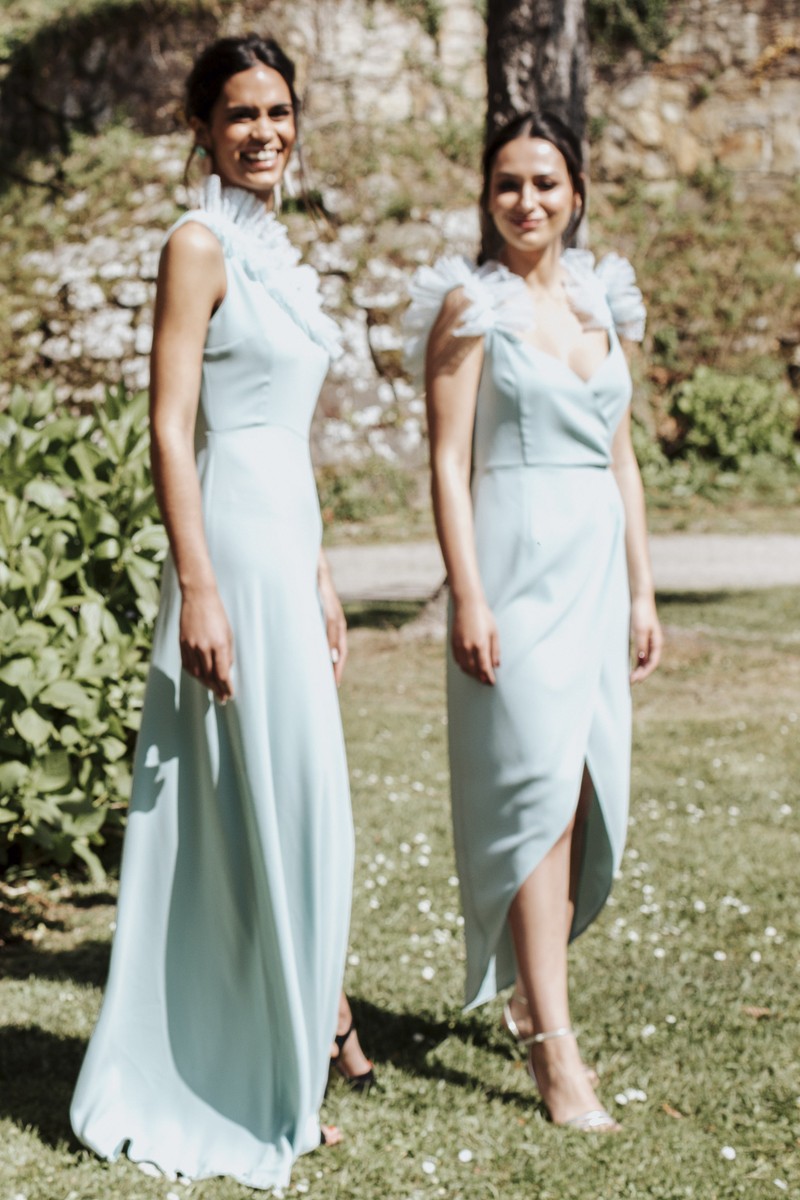 comprar online Vestidos de boda en verde agua con volante plumetti para invitada boda noche, fiesta, gala de apparentia