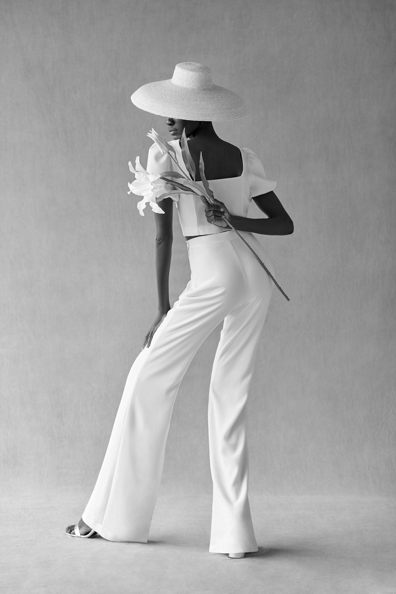 comprar conjunto de novia de pantalón y top corto blanco con botones joya para boda civil bautizo o comunion