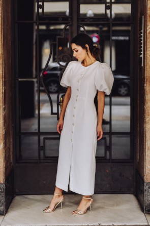 comprar online Vestido largo tobillero color blanco con boton joya y manga abullonada para novia civil, mama de bautizo o comunion