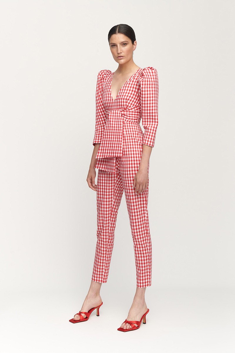 Mono de boda cuadro vichy rojo y blanco con manga abullonada invitadas boda fiesta comunion