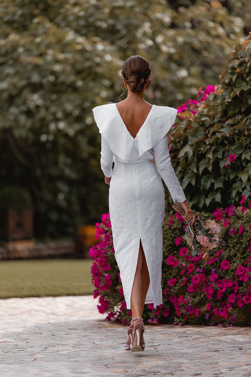 vestido blanco con volantes para novia civil, mama de bautizo o comunion