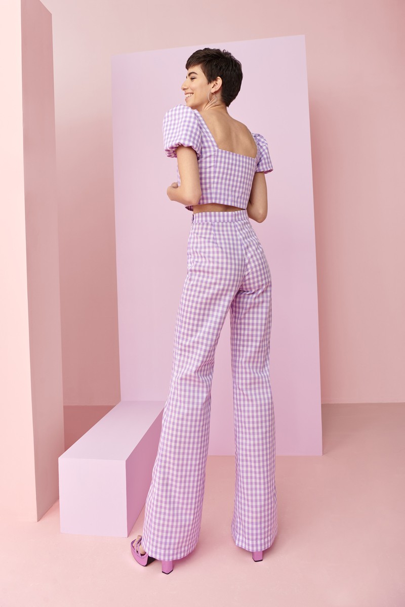 comprar pantalon y top corto con botones joya en cuadro vichy blanco y lila para invitadas a boda, bautizo, comunion, fiesta, graduacion