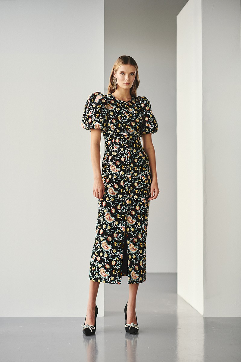 comprar vestido de fiesta confeccionado en tejido de crepe negro con bordados para invitada a boda, bautizo, comunion, fiesta, evento