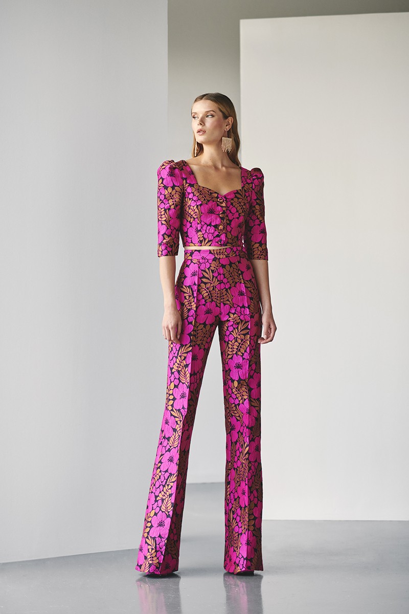 conjunto brocado de flores de top escote corazon manga francesa y pantalon para invitada evento boda, fiesta, salir con amigos, fonde de armario