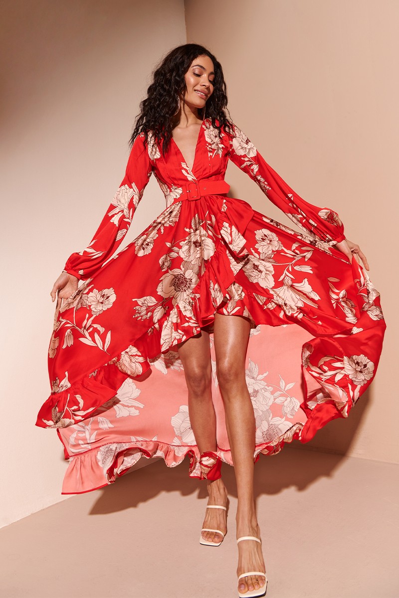 Vestido largo estampado flores en color rojo y beige para invitada de boda fiesta comunion bautizo verano 2023 feria abril