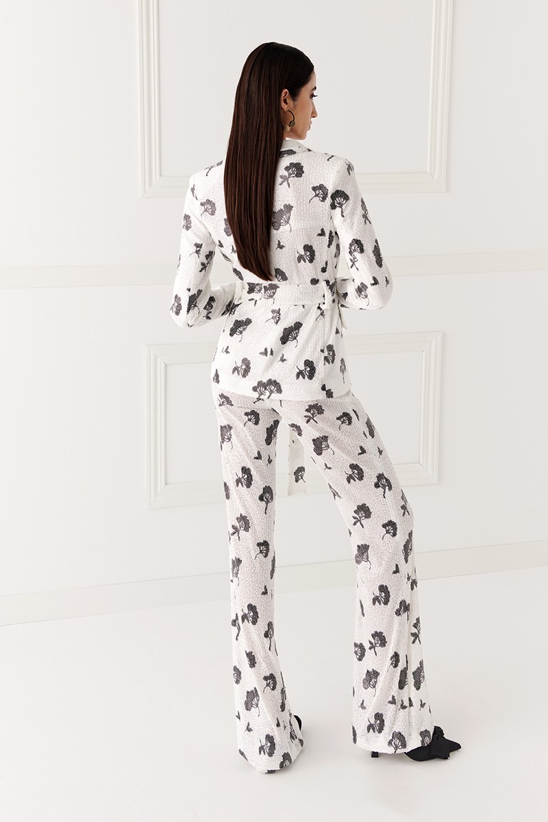 traje chaqueta lentejuelas blanca y negra con cinturon para invitada a evento, fiesta, nochevieja, shoponlne, boda, coctel, apparentia