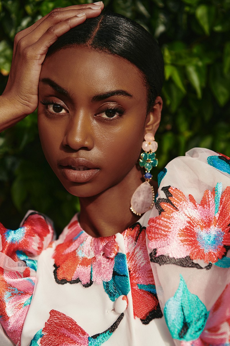 comprar Vestido de coctel en tul bordado de flores rojas con crepe blanco y manga abullonada para boda de dia, mama de  comunion o bautizo