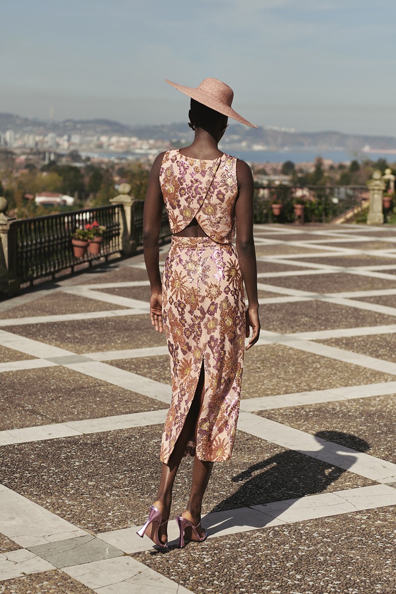 comprar Falda de fiesta con gasa lentejuelas geometricas en tonos melocoton, dorado y morado, para invitadas a boda de dia, noche, bautizo, comunion, graduacion, navidad, shoponline, apparentia, confirmacion, boda