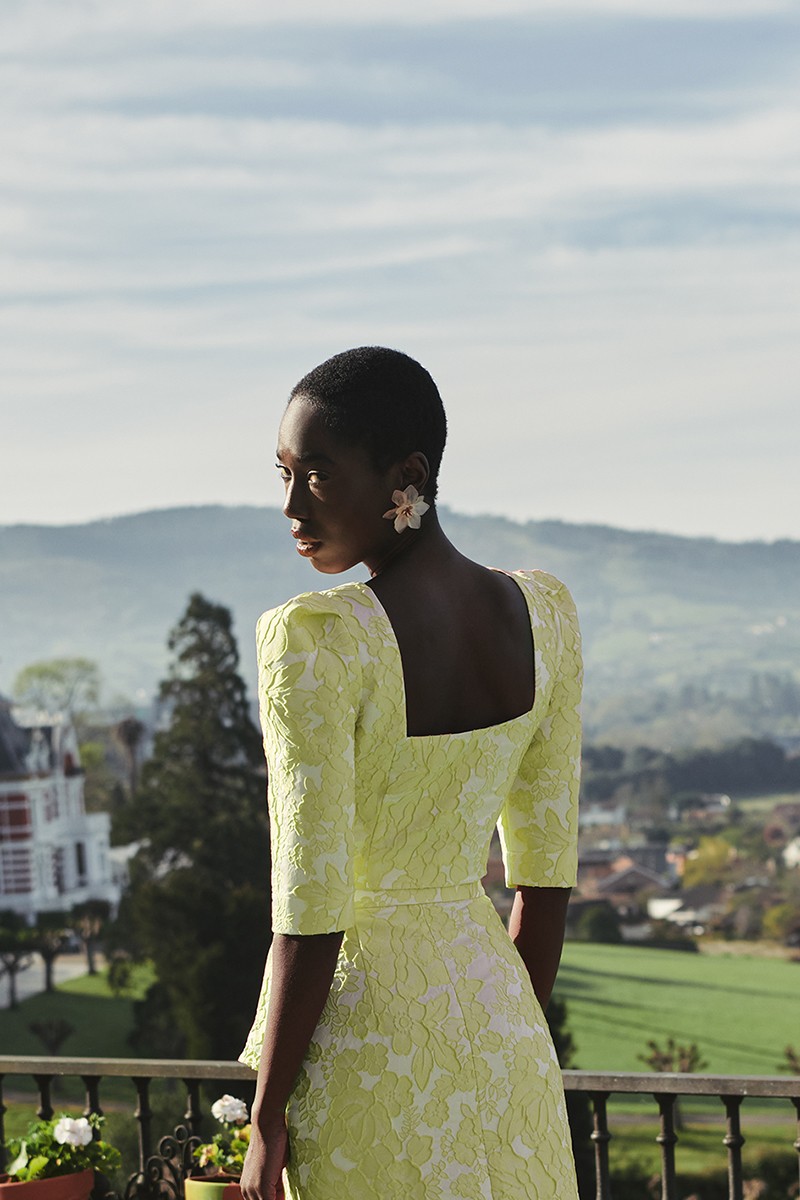 Top joya lima con manga francesa escote corazon invitada boda mama de comunion o bautizo