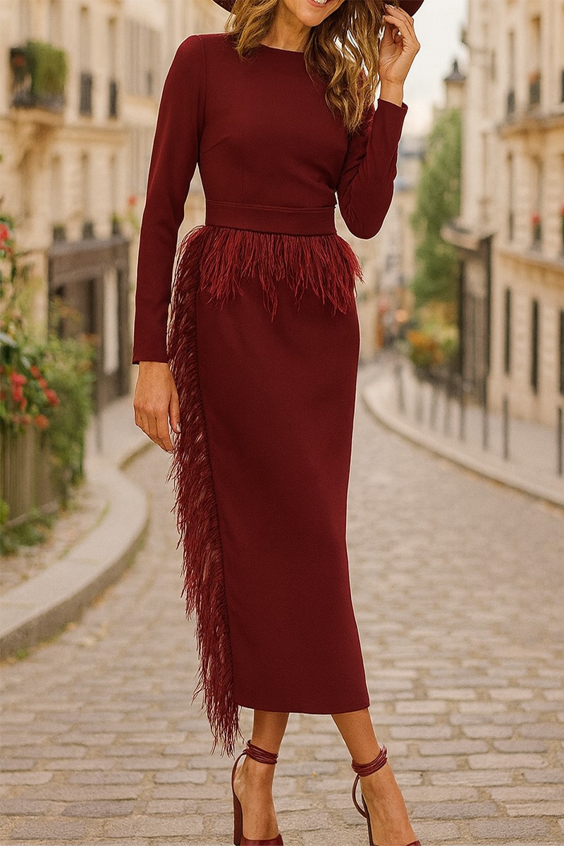 vestido-granate-plumas-invitada-boda-bautizo-comunión-boda-otoño-invierno