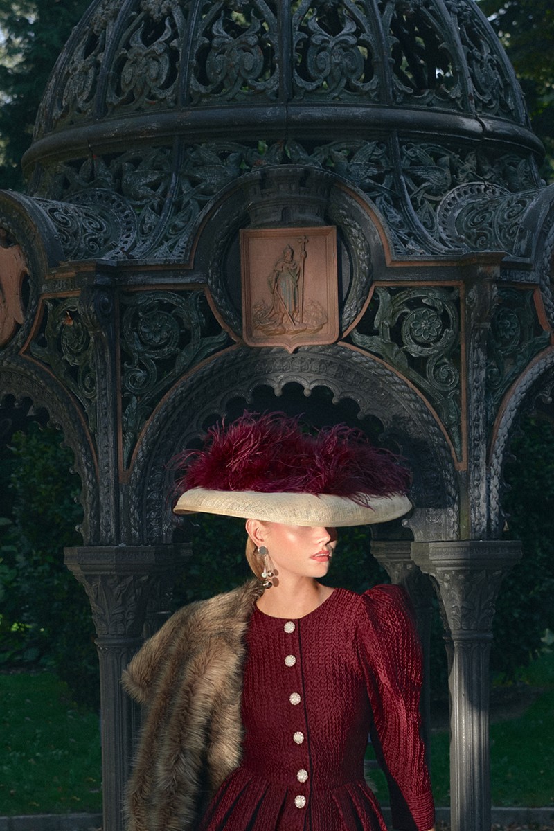 comprar-pamela-de-plumas-brudeos-marabu-avestruz-invitada-boda-otoño-invierno